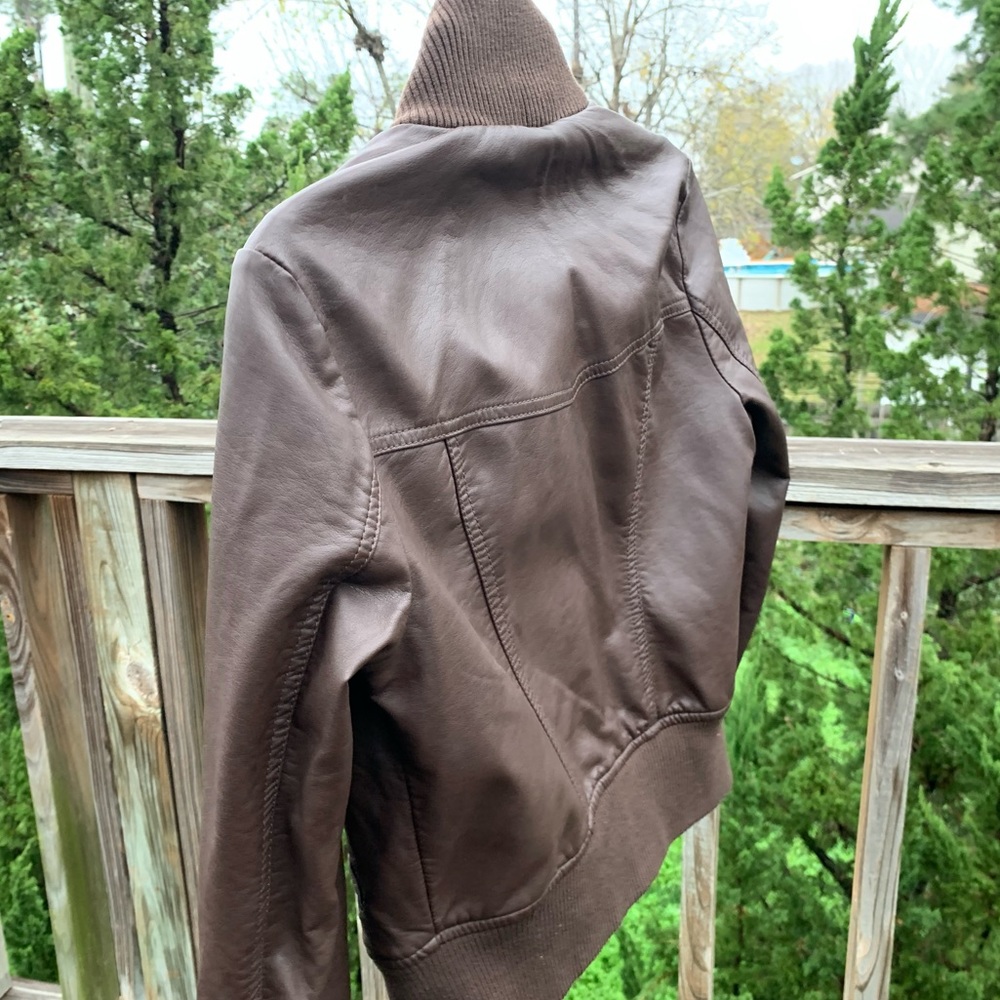 Jacket - Picture 4 of 4